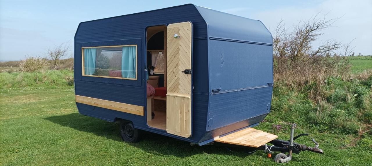 Les Moitiers-d'Allonne Camping Les Ronds Duval Face Aux Iles Anglo-Normandes מראה חיצוני תמונה