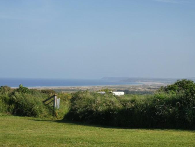 Les Moitiers-d'Allonne Camping Les Ronds Duval Face Aux Iles Anglo-Normandes מראה חיצוני תמונה