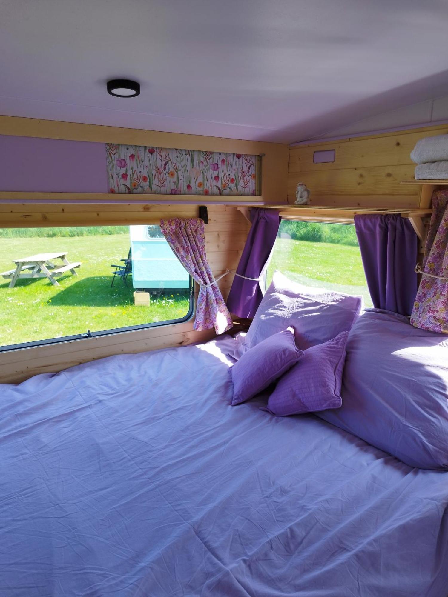 Les Moitiers-d'Allonne Camping Les Ronds Duval Face Aux Iles Anglo-Normandes מראה חיצוני תמונה