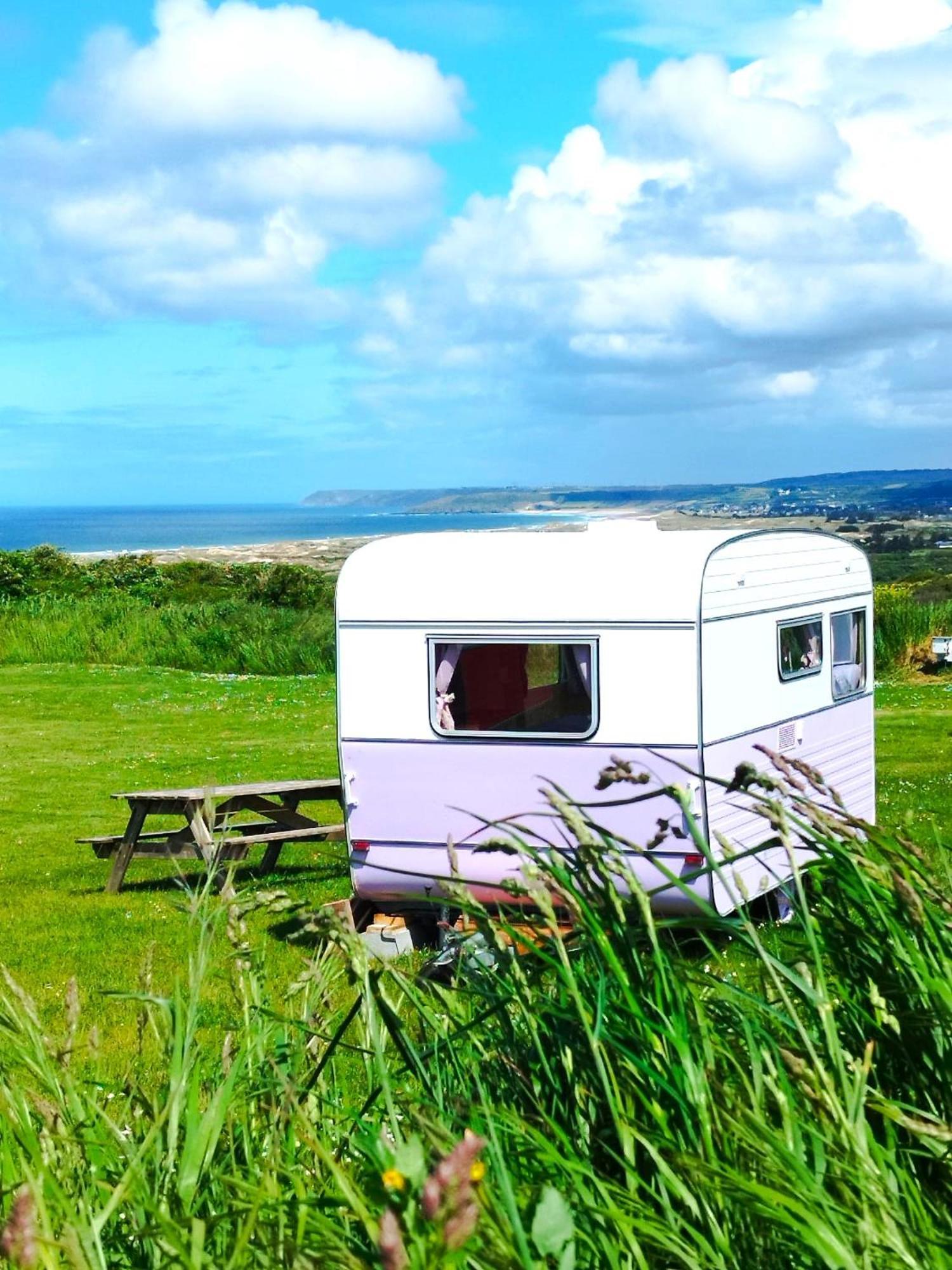 Les Moitiers-d'Allonne Camping Les Ronds Duval Face Aux Iles Anglo-Normandes מראה חיצוני תמונה