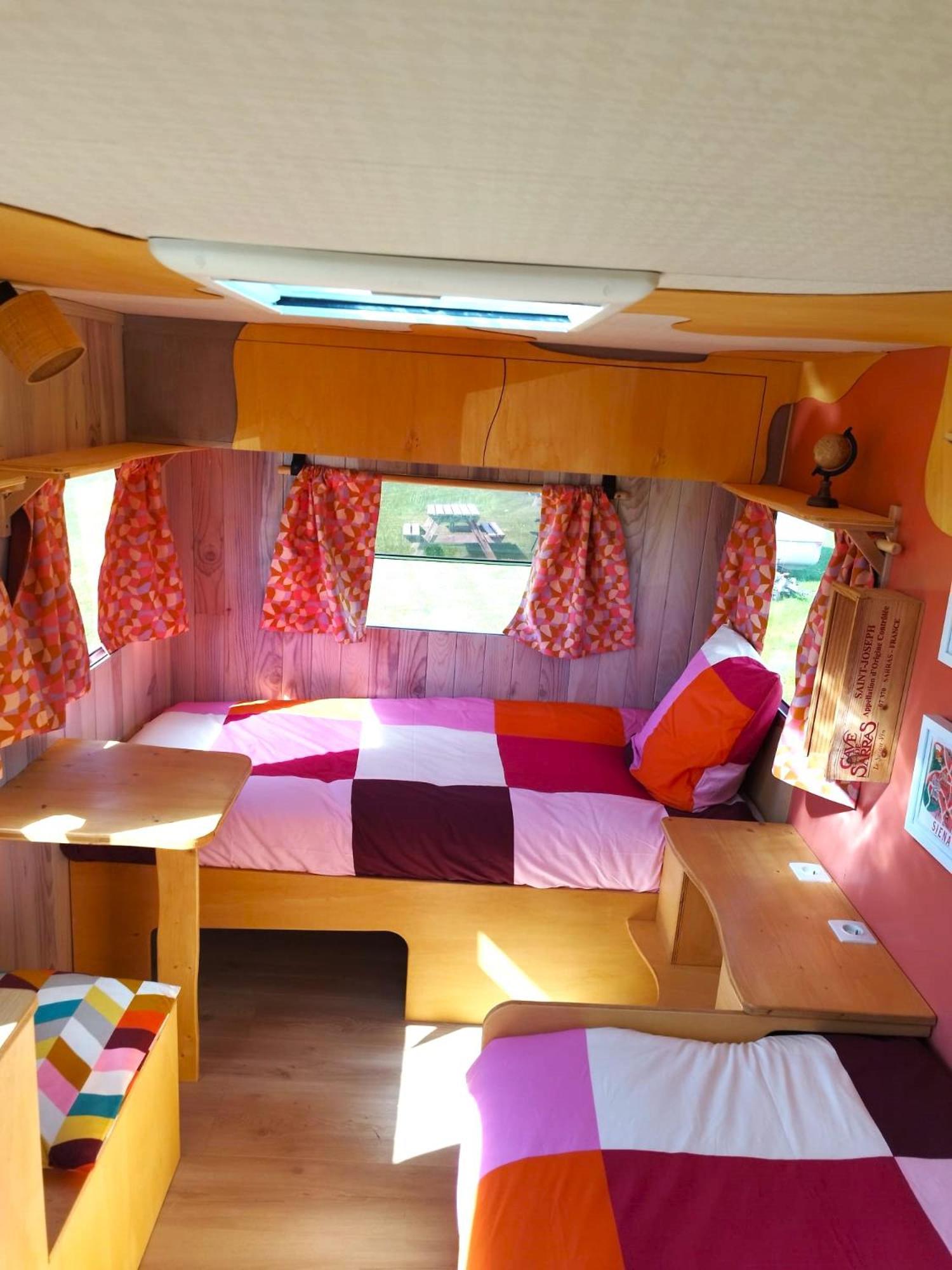 Les Moitiers-d'Allonne Camping Les Ronds Duval Face Aux Iles Anglo-Normandes מראה חיצוני תמונה