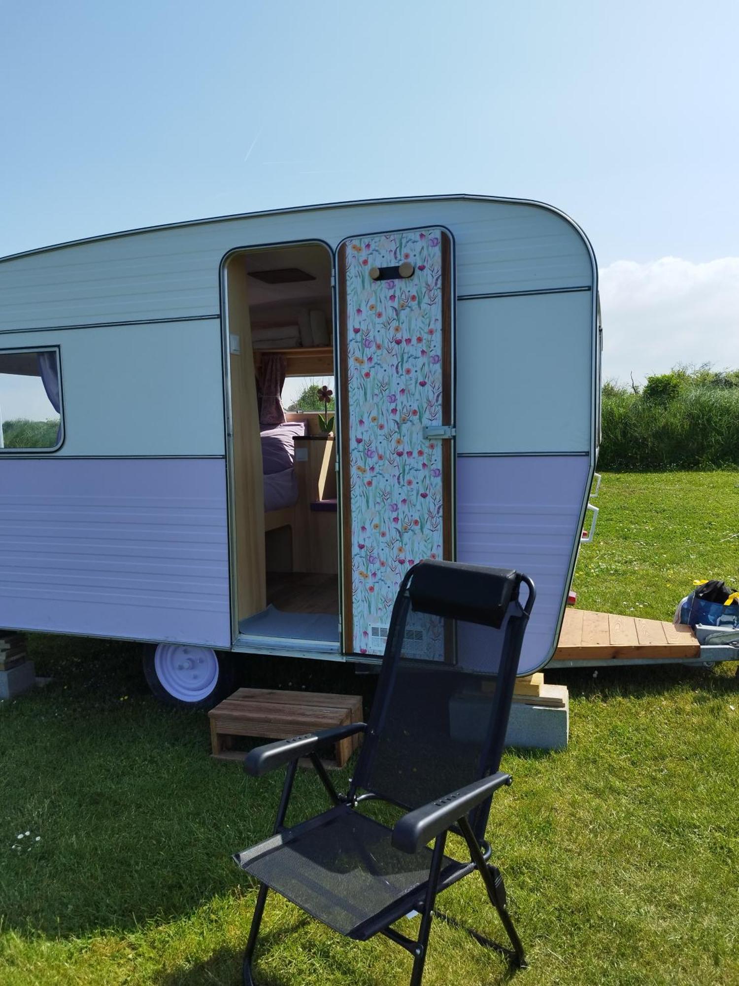 Les Moitiers-d'Allonne Camping Les Ronds Duval Face Aux Iles Anglo-Normandes מראה חיצוני תמונה
