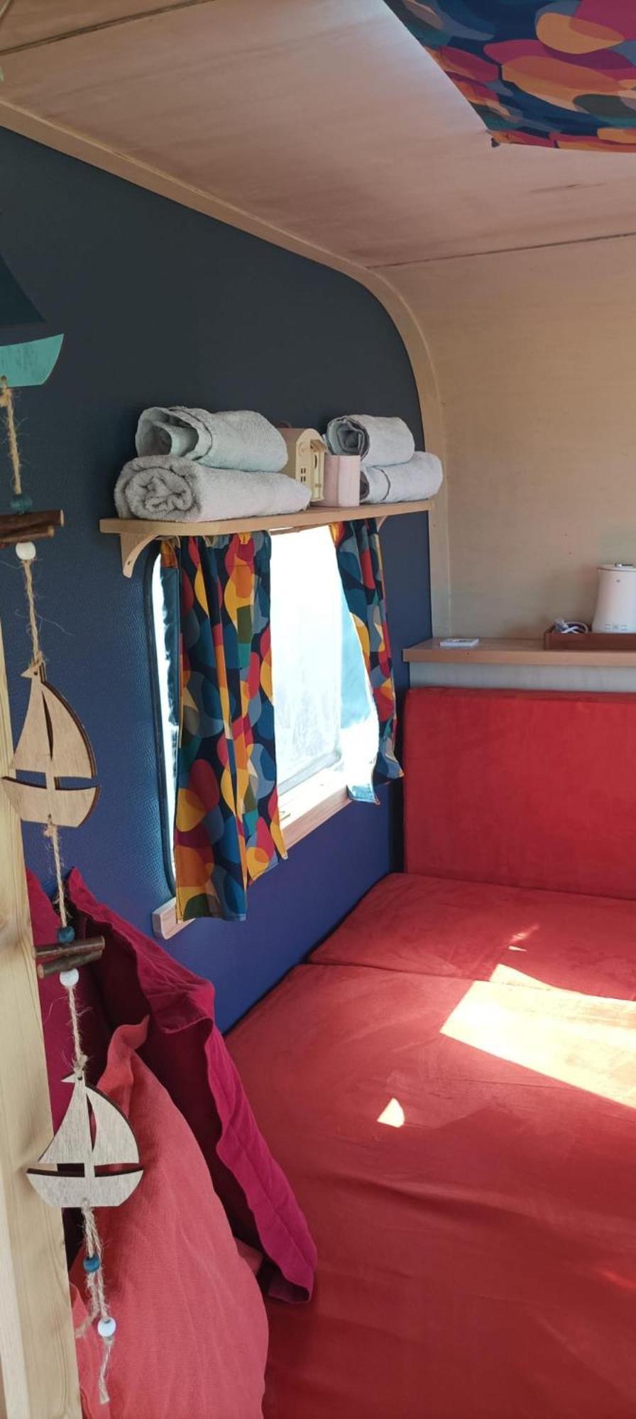 Les Moitiers-d'Allonne Camping Les Ronds Duval Face Aux Iles Anglo-Normandes מראה חיצוני תמונה
